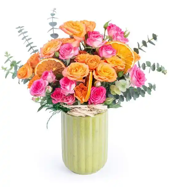 İçimden Geldi Yeşil Seramik Vazoda Renkli Güller